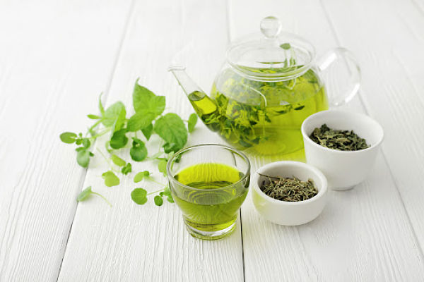 benefícios do chá verde para a saúde